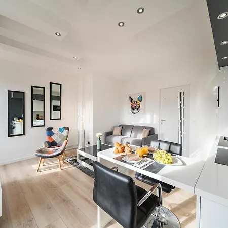 Frontiere Monaco, Renove Entierement - Ag Διαμέρισμα Beausoleil